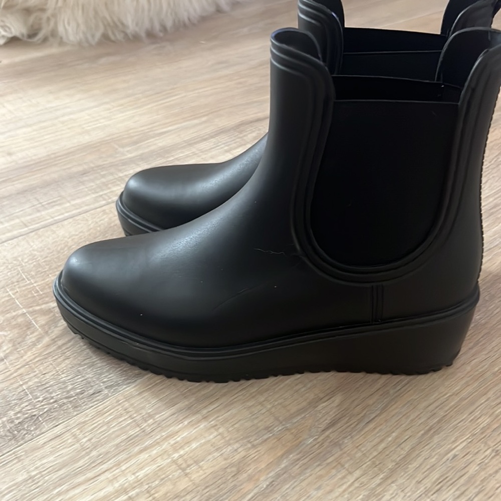 C&C California rain booties low wedge size 8